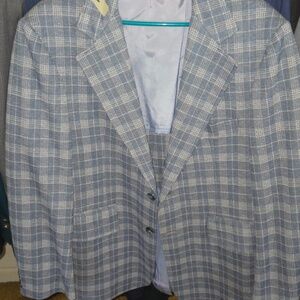 Blazers. Men’s size 42-48, XL-XXL. Total of 2. Like new. $12.